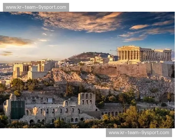 运河之城的冰与卫城的火：布鲁日vs雅典，一场横跨欧洲的灵魂对撞